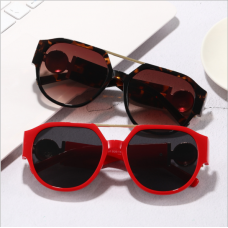 Nouvelles lunettes de soleil irrégulières de mode Big Frame Lunettes de soleil à pont double nez